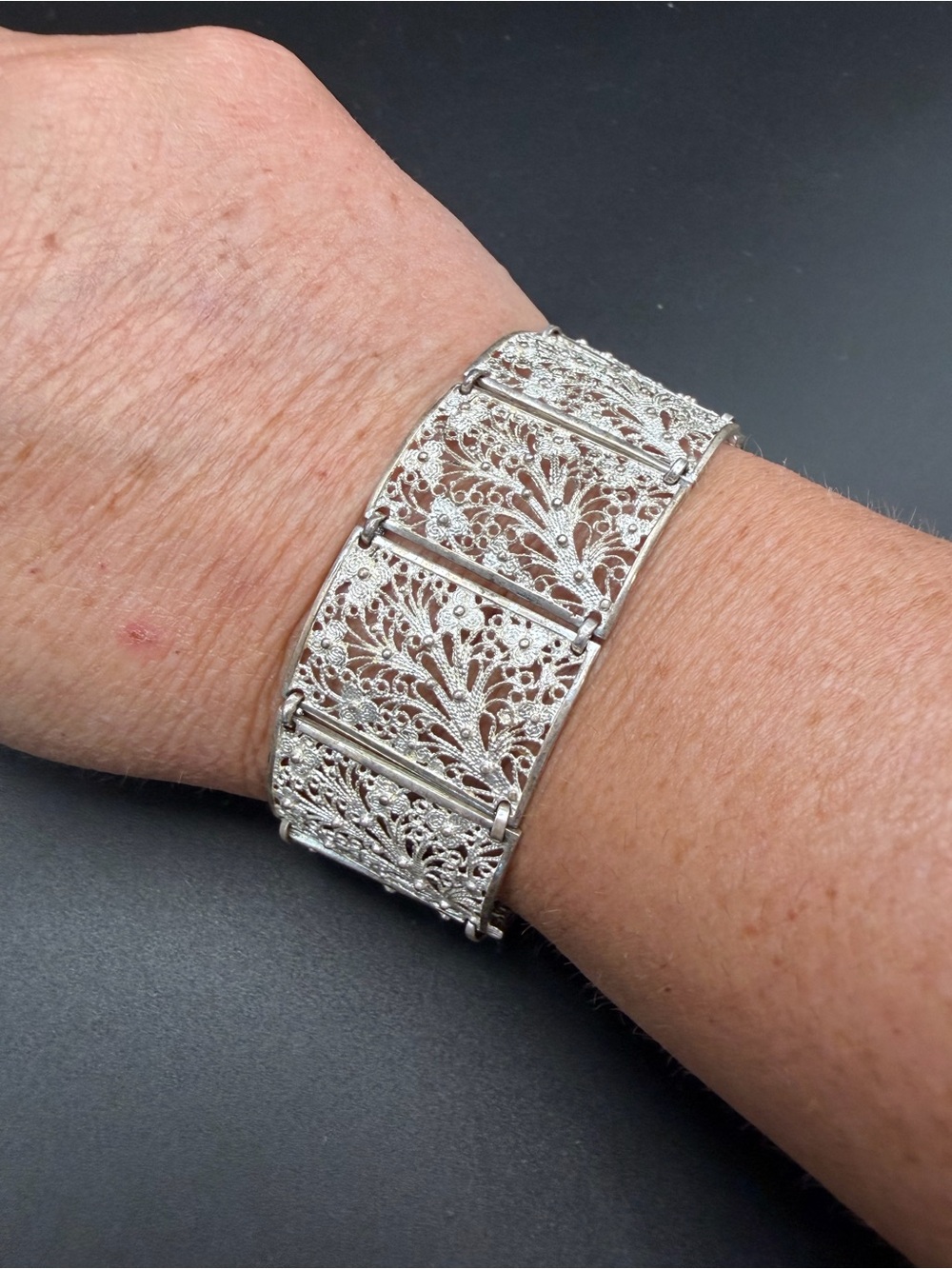 Vintage 835 Silver Filigree Bracelet Wide Floral Panel Articulated 7” 20.2g